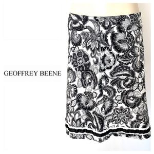 Vintage Skirt 🤍🖤